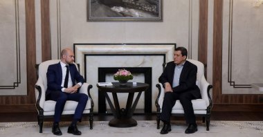 France&#039;s Foreign Minister Jean-Noel Barrot (L) meets with YPG leader Ferhan Abdi Şahin in Irbil, the capital of the semi-autonomous Kurdistan Regional Government (KRG), northern Iraq, April 23, 2025. (AFP Photo)