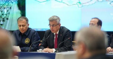 Health Minister Kemal Memişoğlu (C), along with Interior Minister Ali Yerlikaya (L), speaks at the Provincial Disaster and Emergency Directorate center, Istanbul, Türkiye, April 24, 2025. (AA Photo) 