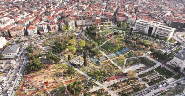 People evacuate to a park following an earthquake in Istanbul, Türkiye, April 23, 2025. (AA Photo)