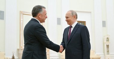 Russian President Vladimir Putin welcomes U.S. President Donald Trump&#039;s envoy Steve Witkoff during a meeting in Moscow, Russia, April 25, 2025. (Sputnik via Reuters)