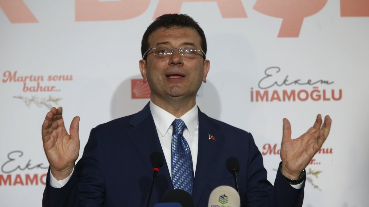 Ekrem Imamoglu speaks at an event in Istanbul, Türkiye, April 1, 2019. (AP Photo)