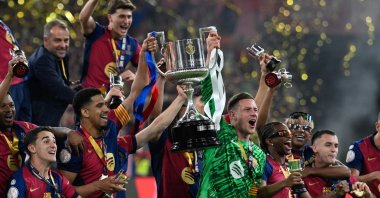 Barcelona players celebrate with the Copa del Rey trophy after beating Real Madrid in the final, Seville, Spain, April 26, 2025. (AFP Photo)