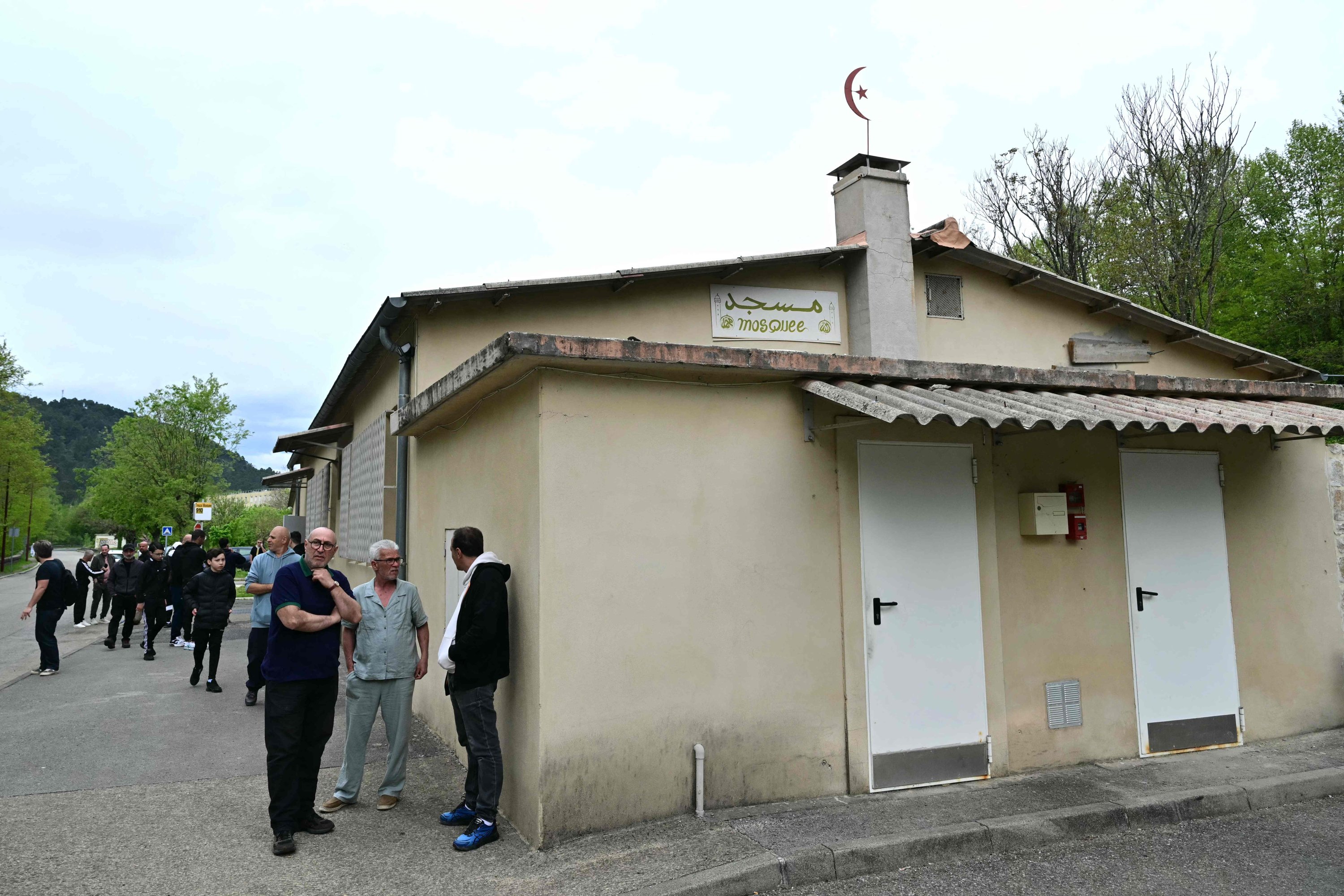 Frenchman arrested over killing of Muslim worshipper at mosque