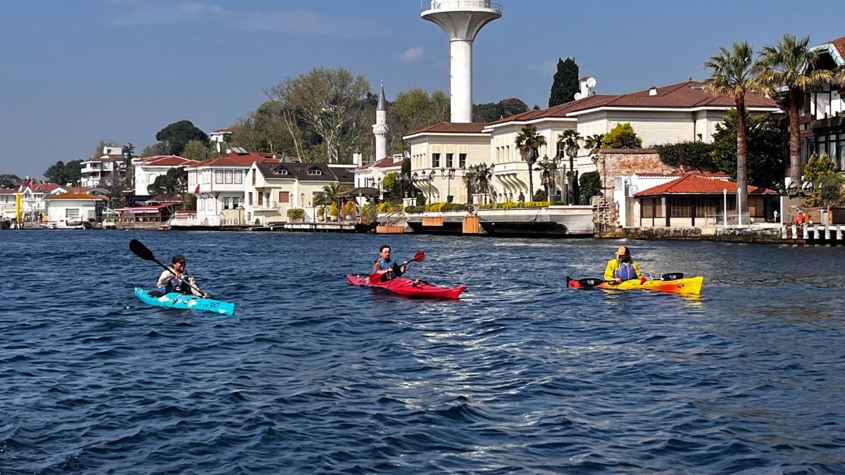 Three Irish kayakers reach the Bosporus after an epic journey from Dublin, in Istanbul, Türkiye, April 26, 2025. (IHA Photo)