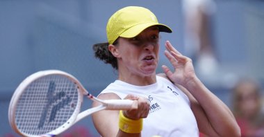 Poland&#039;s Iga Swiatek in action during her Madrid Open quarterfinal match against Madison Keys of the U.S. at Park Manzanares, Madrid, Spain, April 30, 2025. (Reuters Photo)