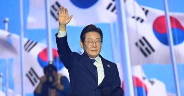South Korea’s main opposition Democratic Party’s former leader Lee Jae-myung celebrates during a national convention of the party to choose their candidate for the upcoming presidential election, in Goyang, South Korea, April 27, 2025. (AFP Photo)