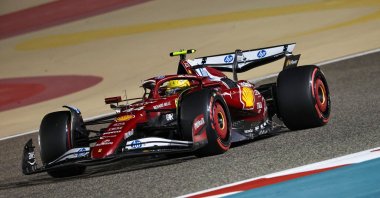 Ferrari&#039;s British driver Lewis Hamilton drives during the qualifying session ahead of the Bahrain Formula One Grand Prix at the Bahrain International Circuit, Sakhir, Bahrain, April 12, 2025. (AFP Photo)