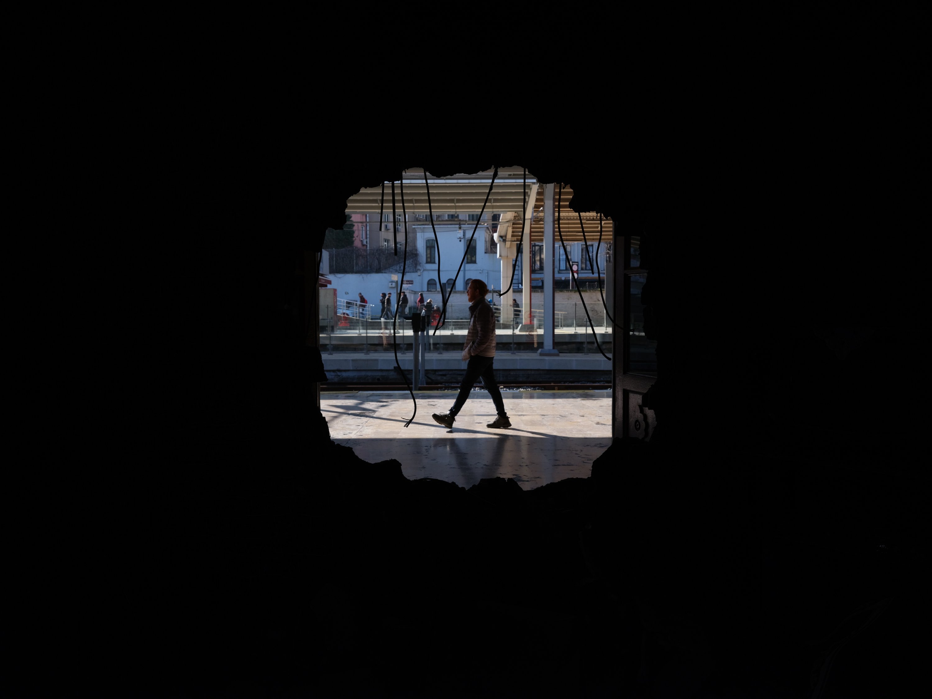 A close-up of Enes Hakan Tokyay's artwork, inspired by Plato’s 'Allegory of the Cave,' at Sirkeci Station, Istanbul, Türkiye, March 1, 2025. (Photo courtesy of Halil İbrahim İzgi)