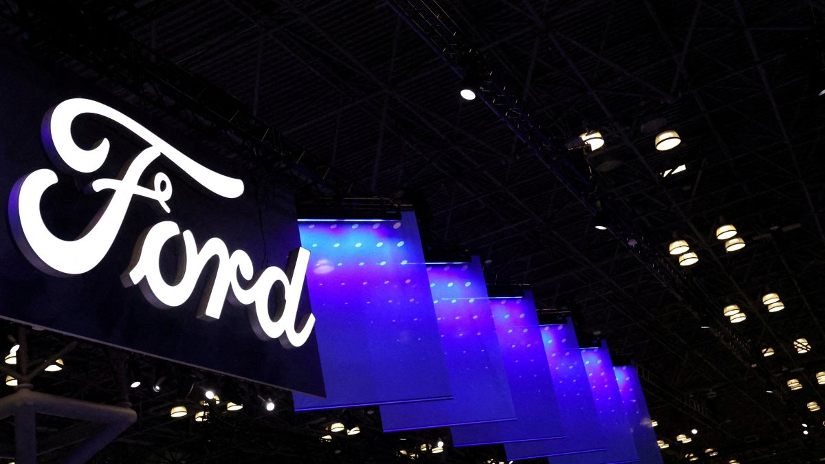 A Ford automobile logo is seen during the New York International Auto Show Press Preview in New York City, U.S., April 16, 2025. (Reuters Photo)
