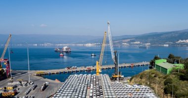 An undated aerial view of cars at a port in Bursa, northwest Türkiye. (Shutterstock Photo)