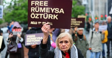People gather for a rally in support of Tufts University student Rümeysa Öztürk and Columbia University student activist Mohsen Mahdawi in Foley Square, New York City, U.S., May 6, 2025. (AFP Photo)