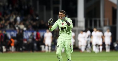 Galatasaray&#039;s goalkeeper Fernando Muslera celebrates after his team&#039;s goal during a Süper Lig match against Eyüpspor at the Recep Tayyip Erdoğan Stadium, Istanbul, Türkiye, April 4, 2025. (AA Photo)