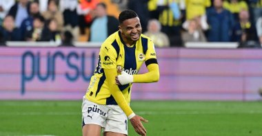 Fenerbahçe&#039;s Youssef En-Nesyri reacts after missing a chance during a Süper Lig match against Kayserispor at the Ülker Stadium, Istanbul, Türkiye, April 20, 2025. (AA Photo)