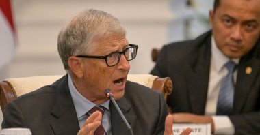 Microsoft co-founder and philanthropist Bill Gates gestures during a meeting with Indonesian President Prabowo Subianto (not pictured) and several business figures at the Merdeka Palace, Jakarta, Indonesia, May 7, 2025. (AFP Photo)