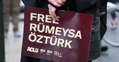 People gather for a rally in support of Tufts University student Rümeysa Öztürk and Columbia University student Mohsen Mahdawi, Foley Square, New York City, U.S., May 6, 2025. (AFP Photo)