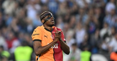 Galatasaray's Victor Osimhen reacts during the Süper Lig match against Trabzonspor at Papara Park, Trabzon, Türkiye, May 10, 2025. (AA Photo)