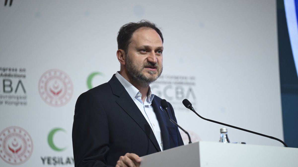 Yeşilay President Mehmet Dinç delivers a speech at an event, Ankara, Türkiye, May 13, 2025. (AA Photo)