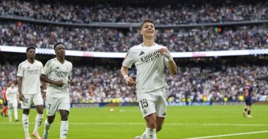 Real Madrid&#039;s Arda Güler celebrates after scoring his side&#039;s opening goal during the La Liga match between Real Madrid and Celta Vigo, Madrid, Spain, May 4, 2025. (AP Photo)