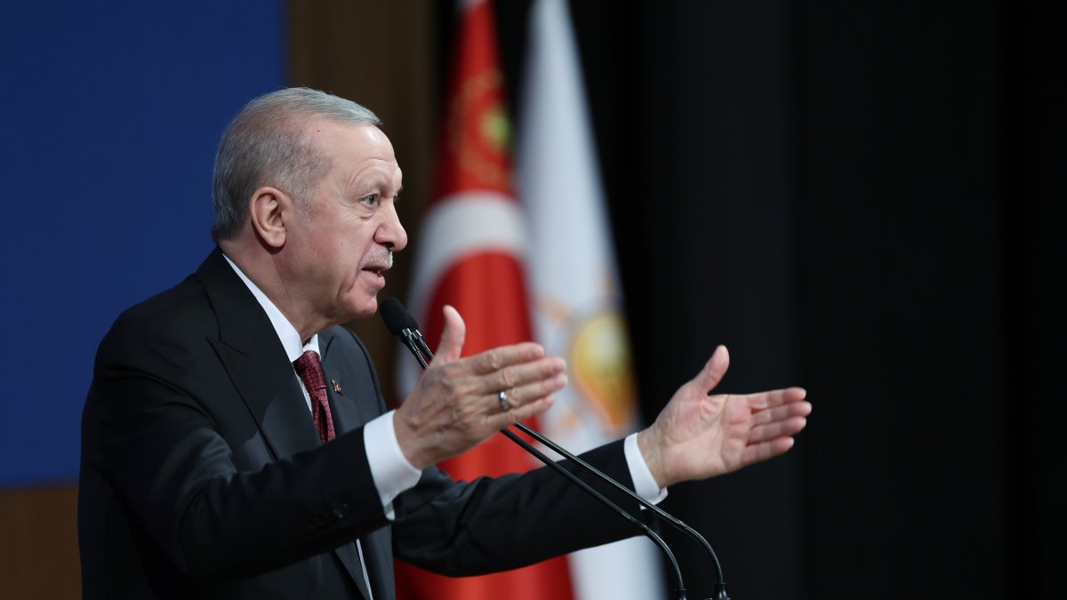 President Recep Tayyip Erdoğan gestures as he speaks at the Organization Academy Leadership School in Ankara, May 15, 2025. (IHA Photo)