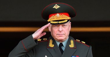 Russian Commander-in-Chief of the Russian Ground Forces, Oleg Salyukov, stands at attention during a welcoming ceremony at the Sri Lanka Army Headquarters in Colombo on Feb. 3, 2020. (AFP Photo)