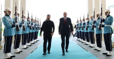 President Recep Tayyip Erdoğan welcomes Ukraine&#039;s President Volodymyr Zelenskyy at the Presidential Complex, Ankara, Türkiye, May 15, 2025. (AA Photo)