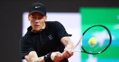Italy&#039;s Jannik Sinner in action during his Italian Open quarterfinal match against Norway&#039;s Casper Ruud at the Foro Italico, Rome, Italy, May 15, 2025. (Reuters Photo)