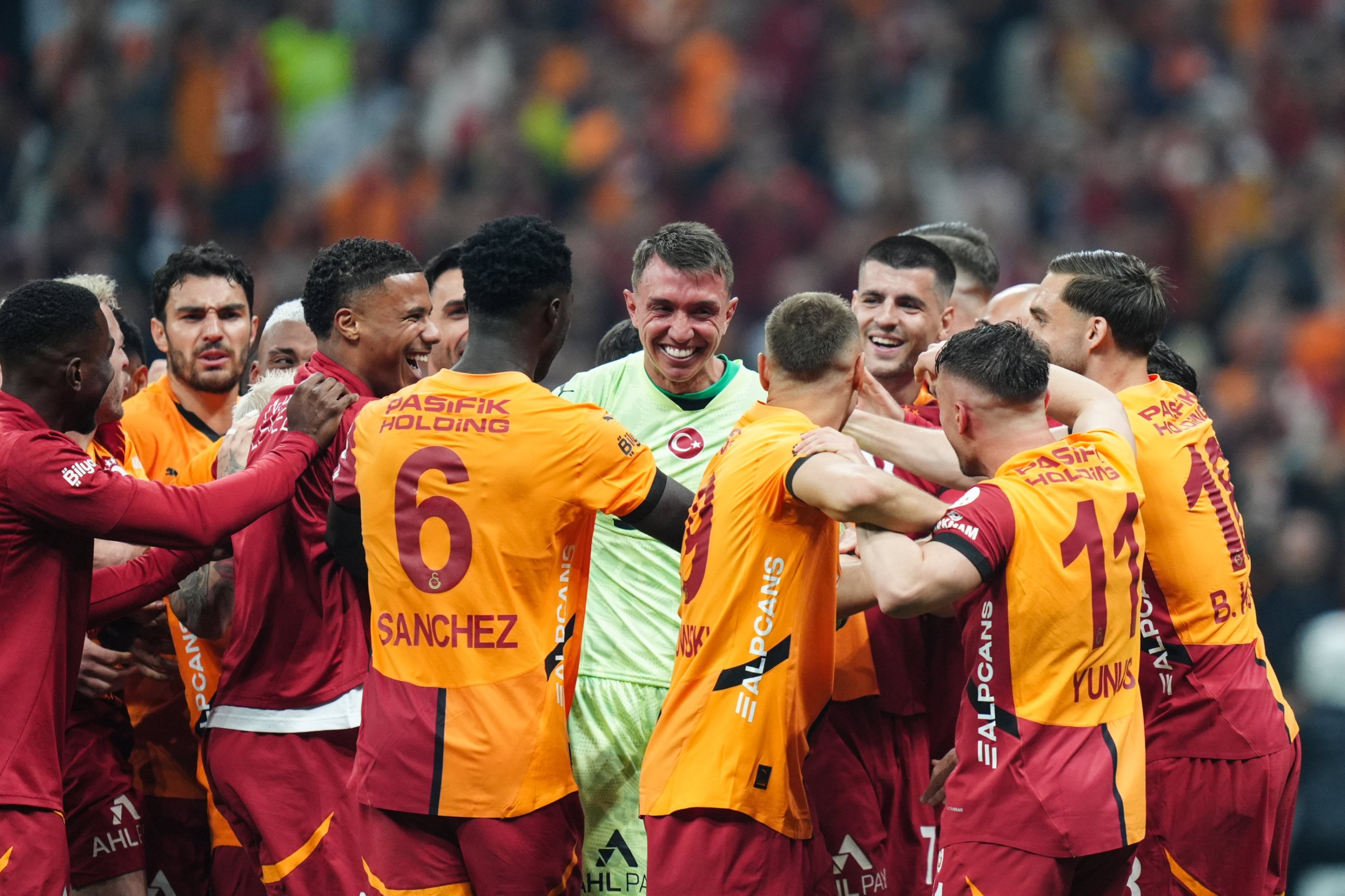 Erdoğan hails Galatasaray's historic 5-star Süper Lig title glory | Daily Sabah