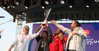 Winners of the 6th Presidential International Yacht Races raise the Kurtuluş Cup Sailors, Samsun, Türkiye, May 16, 2025. (DHA Photo)