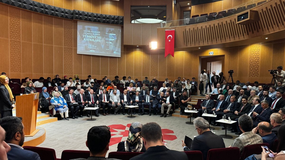 Officials attend the presentation of the “Contributions of International Students to Türkiye” report at SETA’s office, Istanbul, Türkiye, May 20, 2025. (AA Photo)