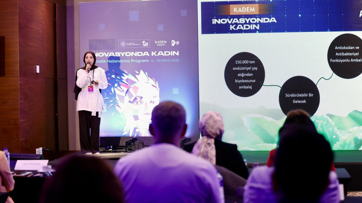 During the event, participants presented their projects and connected with mentors and investors, Istanbul, Türkiye, May 18. 2025. (AA Photo)