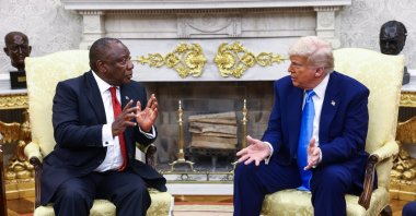 U.S. President Donald Trump (R) meets with South Africa's President Cyril Ramaphosa (L) in the Oval Office of the White House in Washington, D.C., May 21, 2025. (EPA Photo)