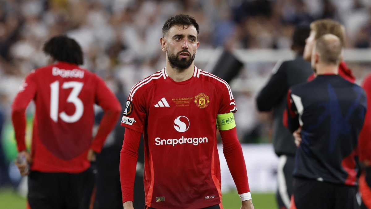 Bruno Fernandes ready to leave Man United to aid club rebuild