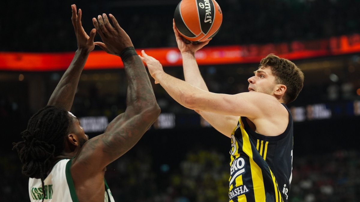 Fenerbahçe Beko faces Panathinaikos AKTOR in the EuroLeague Final Four semifinal at Etihad Arena in Abu Dhabi, United Arab Emirates, May 23, 2025. (AA Photo)