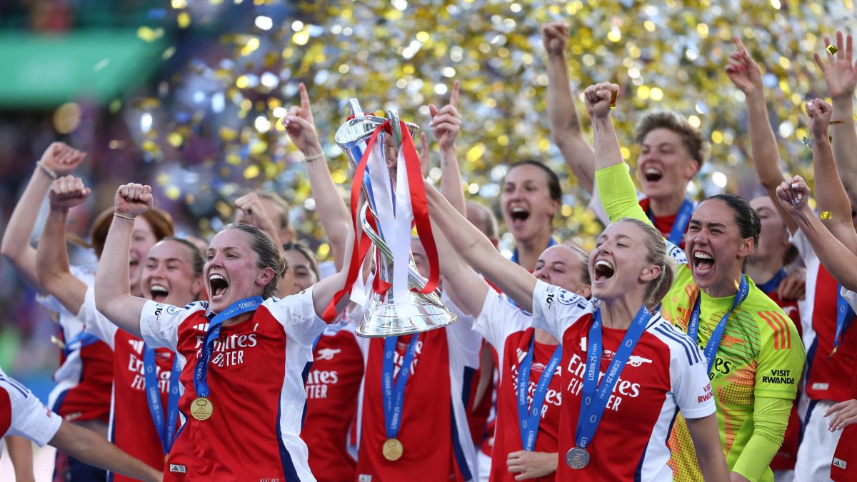 ARSENAL TRIUMPH IN CHAMPIONS LEAGUE