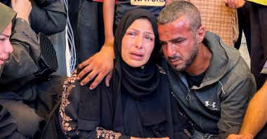 Families mourn during the funeral of two Palestinian Red Cross workers killed in an Israeli strike, at Nasser hospital, in Khan Younis, southern Gaza Strip, Palestine, May 24, 2025. (Reuters Photo)