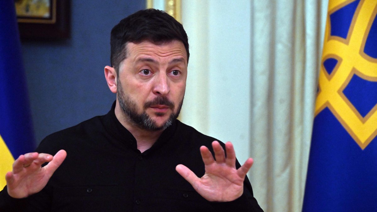 Ukraine&#039;s President Volodymyr Zelenskyy speaks to the media during a press briefing in Kyiv, Ukraine, May 19, 2025. (AFP Photo)