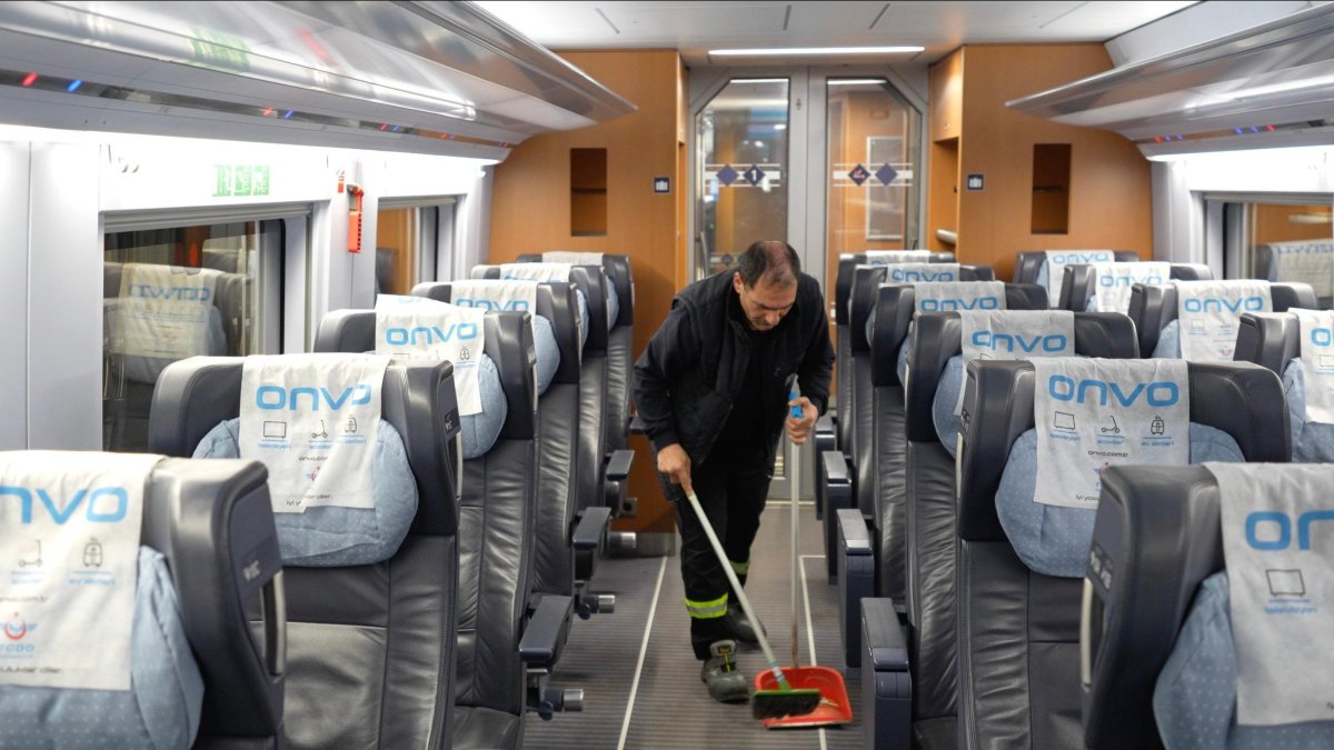 A worker cleans a high-speed train ahead of Eid al-Adha as part of Türkiye’s national hygiene awareness initiative, Ankara, Türkiye, May 28, 2025. (DHA Photo) 