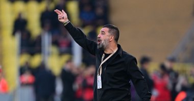 Eyüpspor coach Arda Turan reacts during the Süper Lig match against Fenerbahçe at the Ülker Stadium, Istanbul, Türkiye, May 18, 2025. (AA Photo)