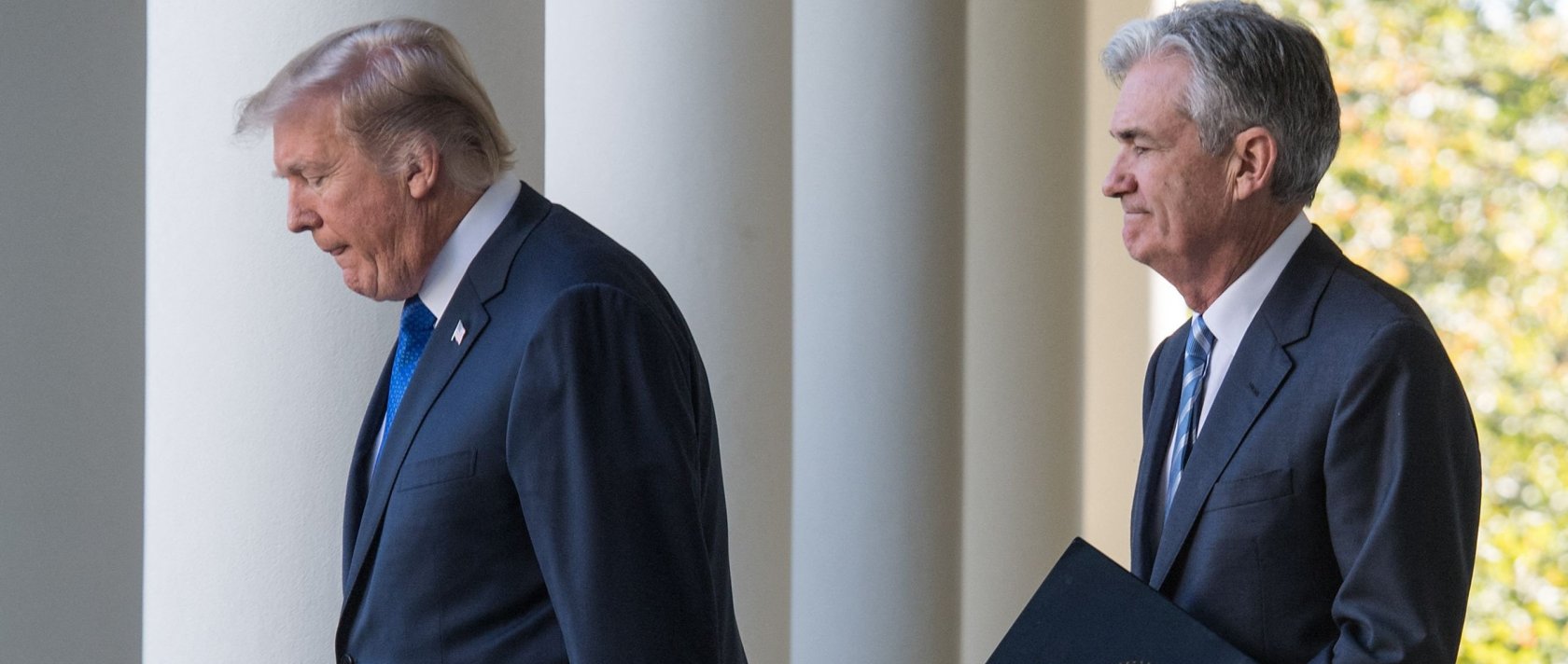 U.S. President Donald Trump walks with Jerome Powell, his nominee to be Federal Reserve chairman, at the White House in Washington, D.C., U.S., Nov. 2, 2017. (AFP File Photo)