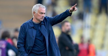 Fenerbahçe coach Jose Mourinho reacts during the Süper Lig match against Eyüpspor at the Ülker Stadium, Istanbul, Türkiye, May 18, 2025. (AA PHoto)