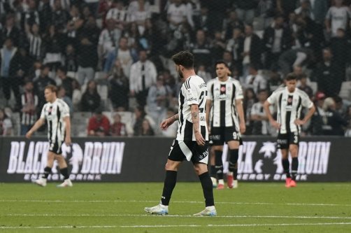 Beşiktaş players look dejected after the Süper Lig match against Rizespor, Istanbul, Türkiye, May 25, 2025. (IHA Photo)