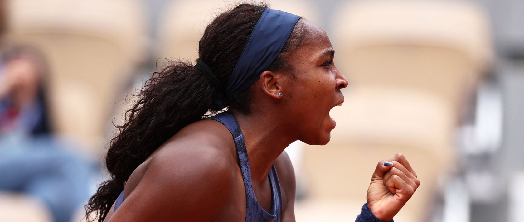 Coco Gauff celebrates after winning against Russia&#039;s Ekaterina Alexandrova at the end of their women&#039;s singles match on Day 9 of the French Open, Paris, France, June 2, 2025. (AFP Photo)