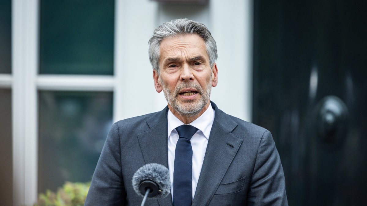 Dutch Prime Minister Dick Schoof speaks to the media after an extra council of ministers at the Catshuis in The Hague, The Netherlands, June 3, 2025. (EPA Photo)