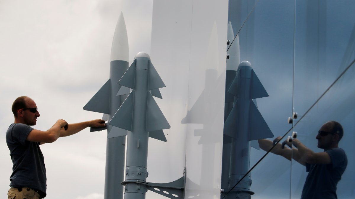 A worker installs two Rafael Air Missile Defence models, before the opening of the 53rd Paris Air Show at Le Bourget Airport near Paris, France June 14, 2019. (Reuters File Photo)