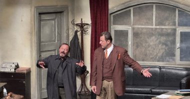 A scene from the play &quot;Professional&quot; staged at the Frankfurt Turkish Theater Festival, Frankfurt, Germany, June 2, 2025. (AA Photo)