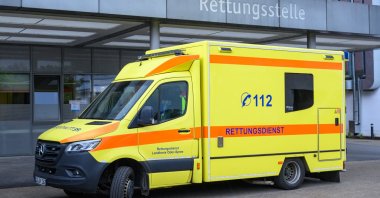 An ambulance is parked in front of a hospital emergency room in Brandenburg, Rüdersdorf, Germany, May 23, 2025. (Reuters File Photo). 