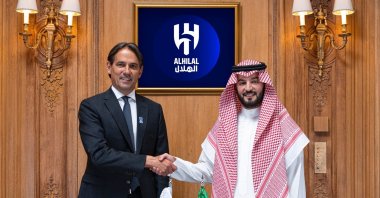 Simone Inzaghi (L) is unveiled as the new Al-Hilal coach, Riyadh, Saudi Arabia, May 4, 2025. (DHA Photo)