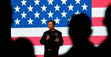 FILE PHOTO: U.S. President Donald Trump's adviser Elon Musk holds a rally in support of a conservative state Supreme Court candidate of an April 1 election in Green Bay, Wisconsin, U.S. March 30, 2025.  REUTERS/Vincent Alban/File Photo