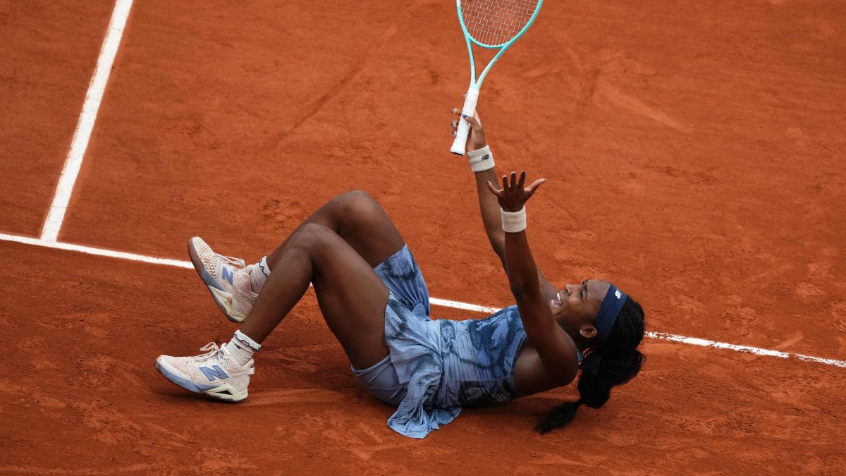 Gauff bounces back to topple Sabalenka, sealing French Open win