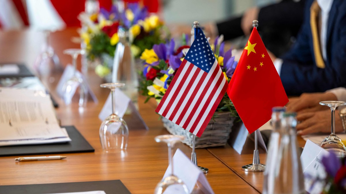 This handout photograph released by The Federal Department of Foreign Affairs or Swiss Foreign Ministry (FDFA) shows U.S. and Chinese flags prior to a meeting to discuss trade relations and tariffs, Geneva, Switzerland, May 10, 2025. (AFP Photo)